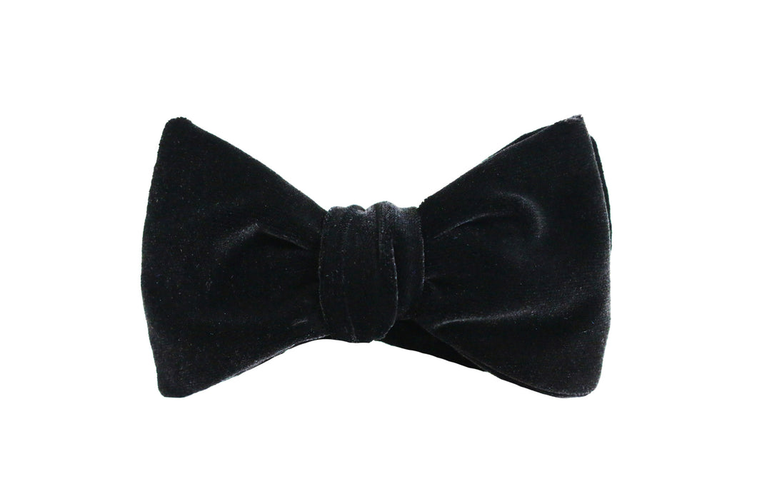 Black Velvet Bow Tie 